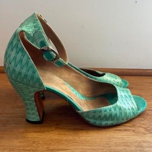 Preworn discontinued Miracle Marvels by John Fluevog womens 11, will fit 10-10.5